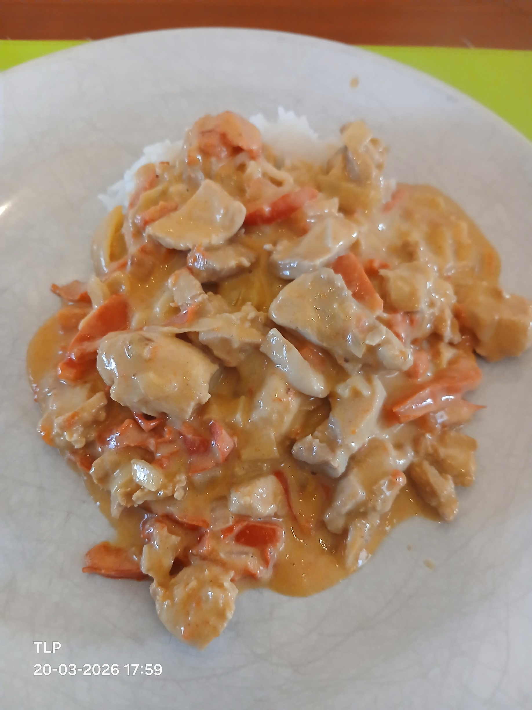 Hongaarse Paprika Csirke